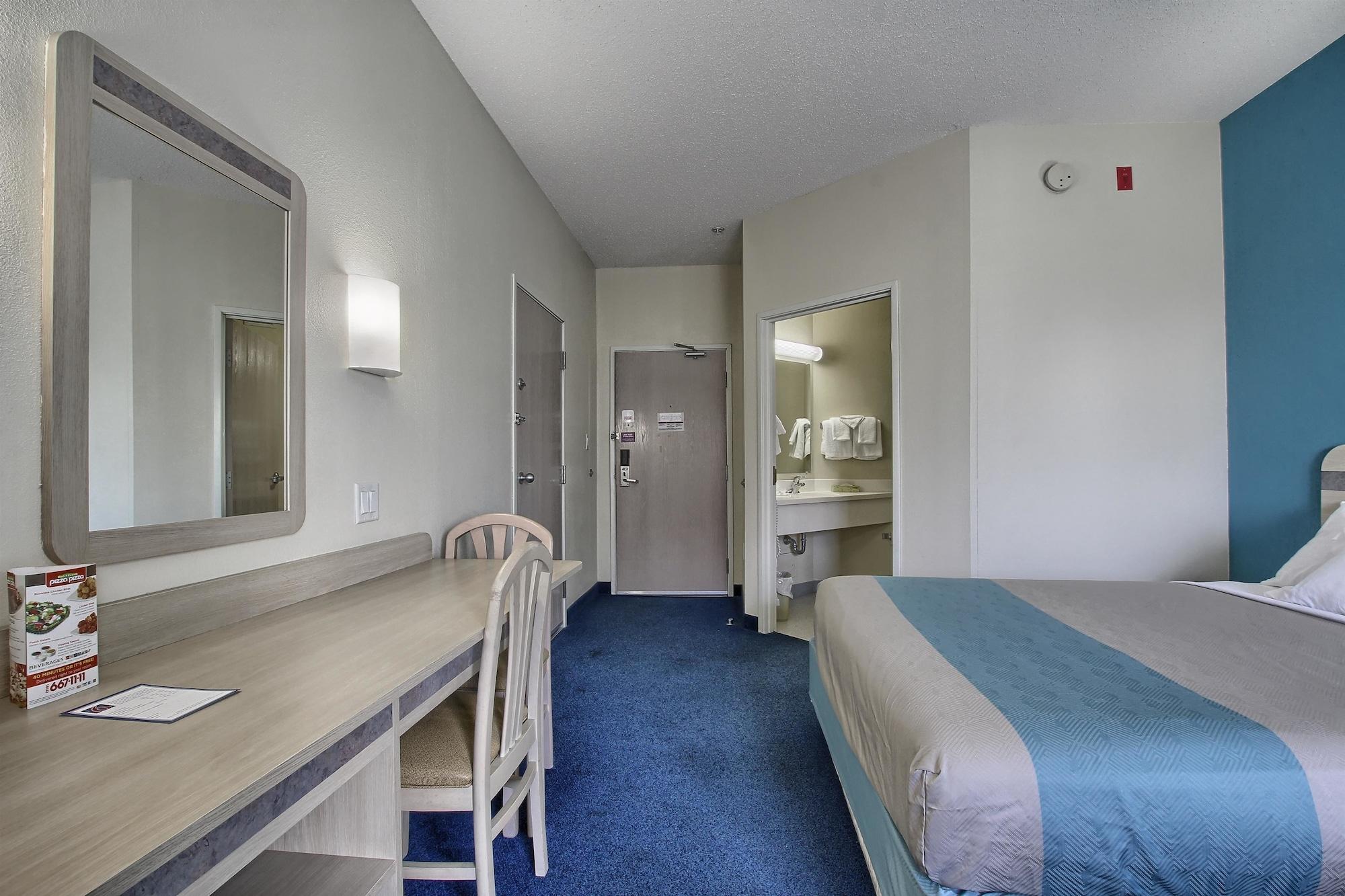 Motel 6-London, ON - Ontario Esterno foto