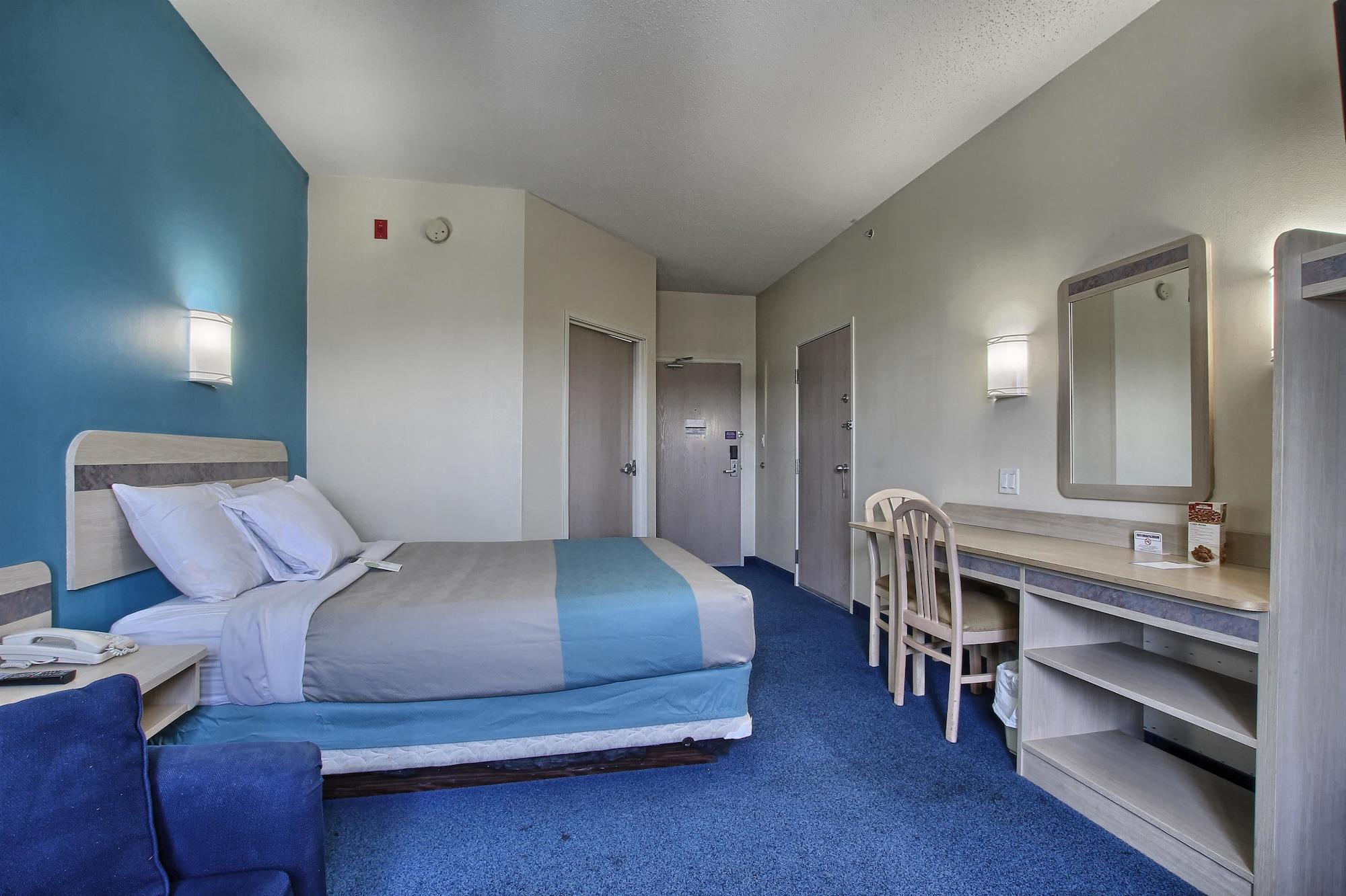 Motel 6-London, ON - Ontario Esterno foto