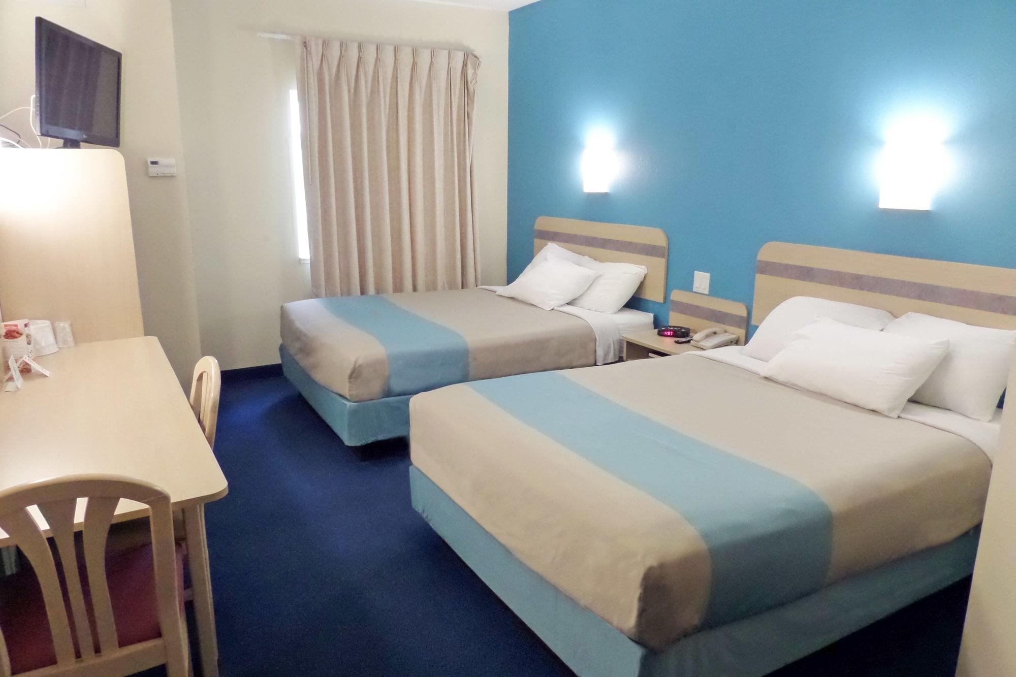 Motel 6-London, ON - Ontario Esterno foto