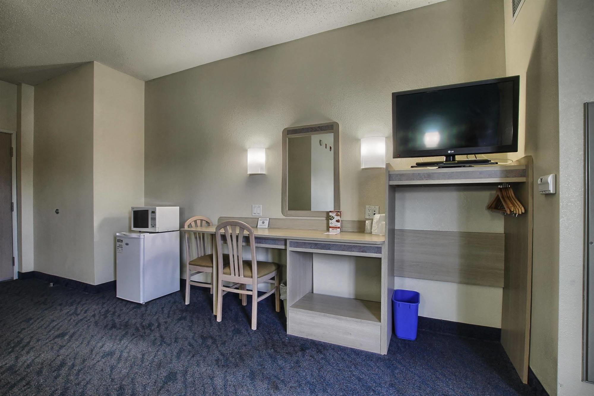 Motel 6-London, ON - Ontario Esterno foto